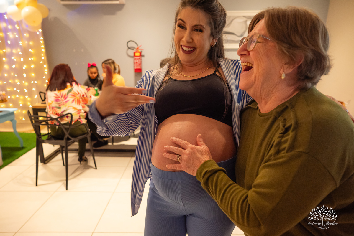 chá de bebê-Arthur-Marci-Patrick-energia contagiante – amigos-familiares - celebração - chegada do bebê - carinhos - risadas - tarde divertida-chuva - calor humano - cliques - emoção - felicidade - registro fotográfico - Antonio Rocha Fotografias-Pelotas