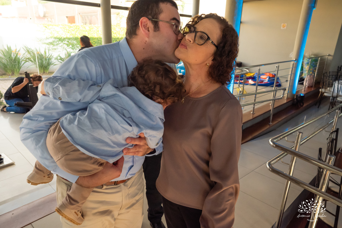 festa-primeiro-aninho - Vinicius - decoração – brinquedos-fofura-luxo-celebrar-San Sebastian-ensolarado-domingo-amigos-balões-temática-ursinho - painel-fotográfico-primeiro-ano-aniversariante-família-alegria-cliques-Antonio Rocha Fotografias-Pelotas