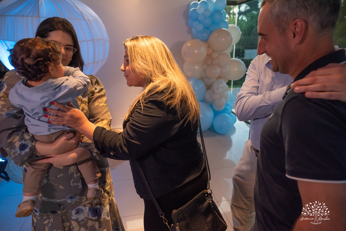festa-primeiro-aninho - Vinicius - decoração – brinquedos-fofura-luxo-celebrar-San Sebastian-ensolarado-domingo-amigos-balões-temática-ursinho - painel-fotográfico-primeiro-ano-aniversariante-família-alegria-cliques-Antonio Rocha Fotografias-Pelotas