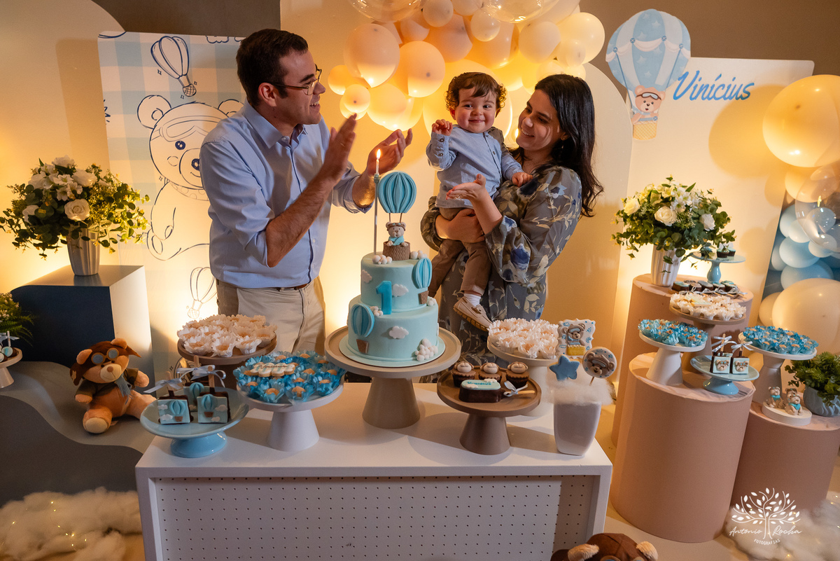festa-primeiro-aninho - Vinicius - decoração – brinquedos-fofura-luxo-celebrar-San Sebastian-ensolarado-domingo-amigos-balões-temática-ursinho - painel-fotográfico-primeiro-ano-aniversariante-família-alegria-cliques-Antonio Rocha Fotografias-Pelotas