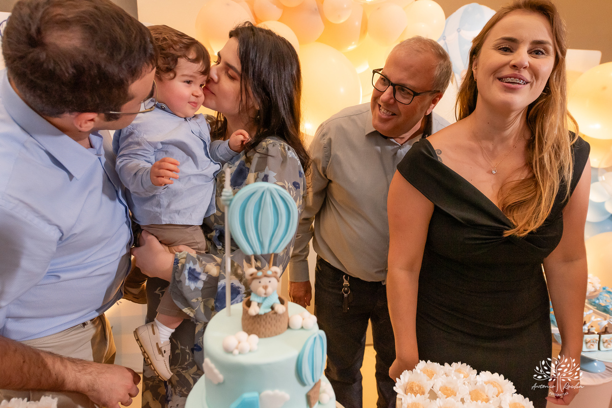 festa-primeiro-aninho - Vinicius - decoração – brinquedos-fofura-luxo-celebrar-San Sebastian-ensolarado-domingo-amigos-balões-temática-ursinho - painel-fotográfico-primeiro-ano-aniversariante-família-alegria-cliques-Antonio Rocha Fotografias-Pelotas