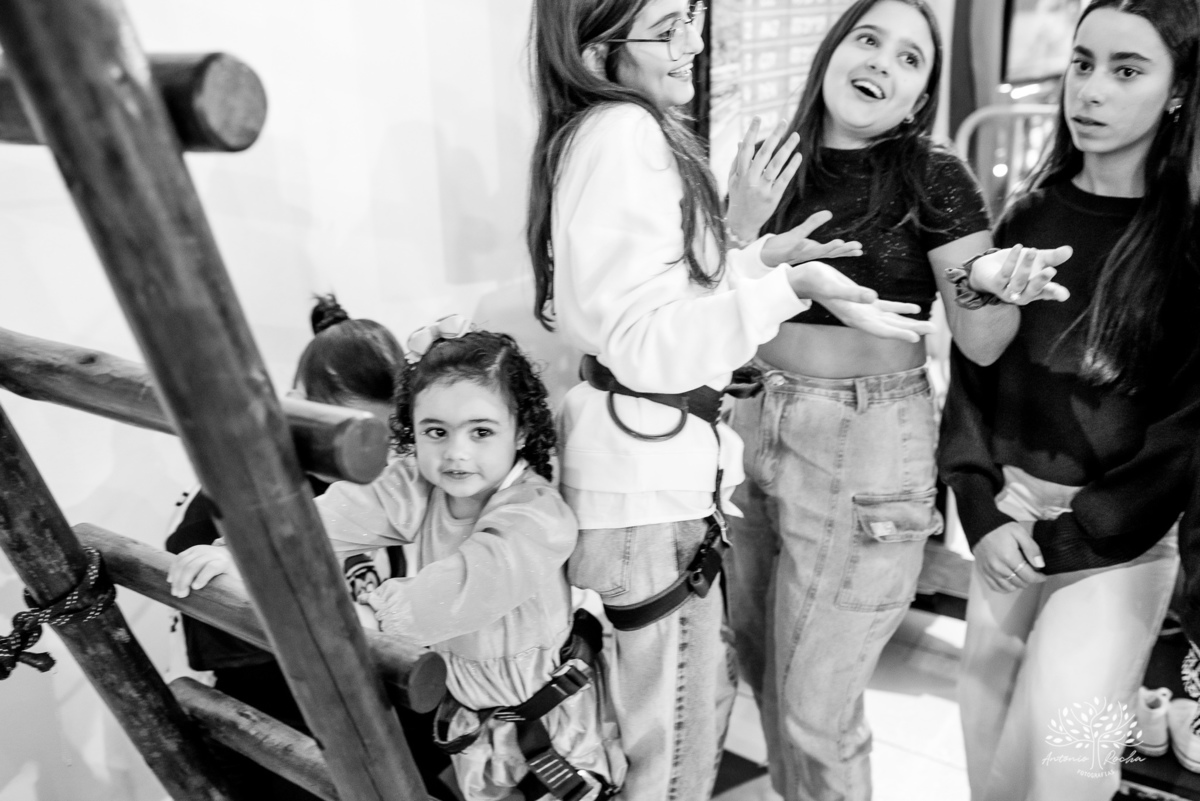 aniversário - Martina - festa infantil - fotografia de aniversário - fotógrafo de família - celebração- energia  - vitalidade - personalidade - Isadora - amor fraternal - Show do Parabéns - alegria - confiança - carinho - Antonio Rocha Fotografias-Pelotas