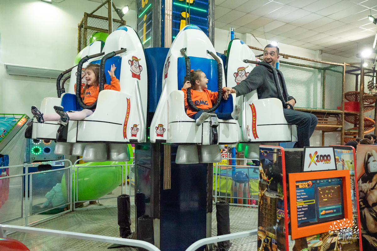 aniversário - Martina - festa infantil - fotografia de aniversário - fotógrafo de família - celebração- energia  - vitalidade - personalidade - Isadora - amor fraternal - Show do Parabéns - alegria - confiança - carinho - Antonio Rocha Fotografias-Pelotas