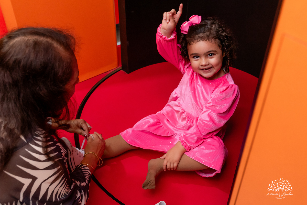 aniversário - Martina - festa infantil - fotografia de aniversário - fotógrafo de família - celebração- energia  - vitalidade - personalidade - Isadora - amor fraternal - Show do Parabéns - alegria - confiança - carinho - Antonio Rocha Fotografias-Pelotas
