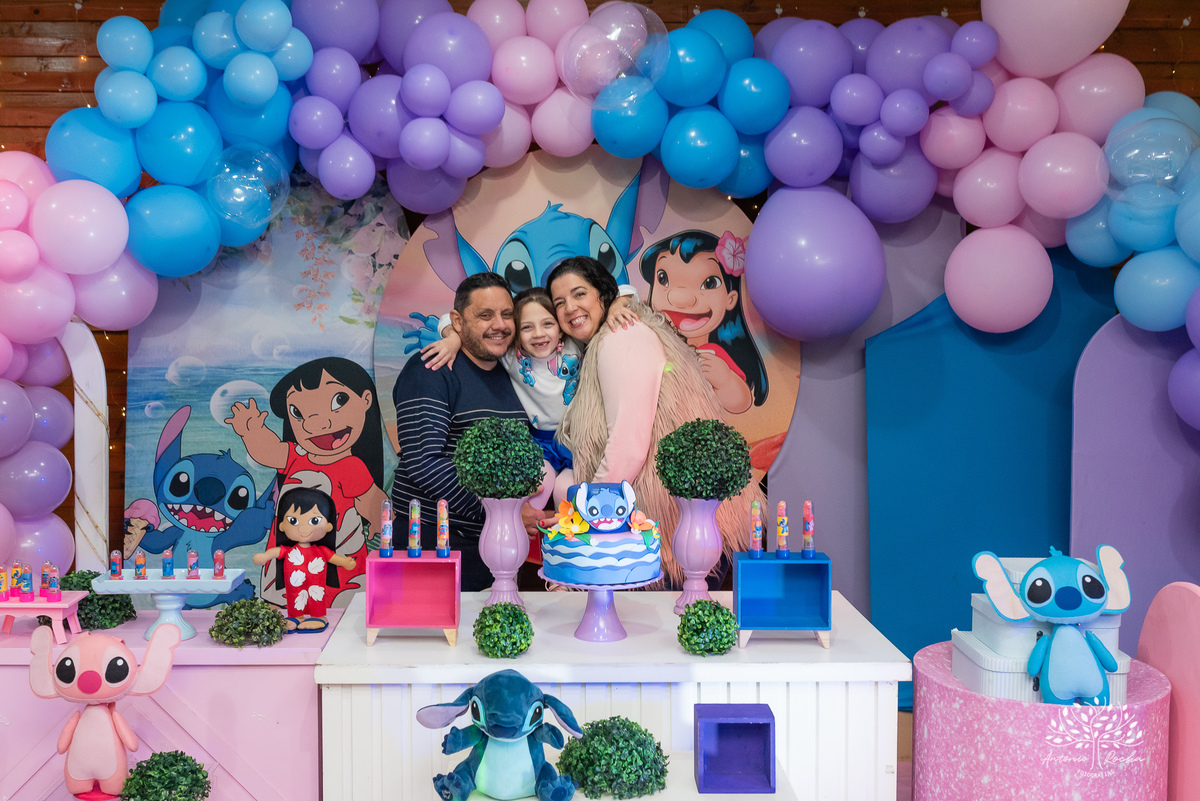 aniversário-Sophia-fotógrafa-crescimento-família-amigos-alegria-carisma-menina encantadora-ginasta- atividade física-premiações-falta de energia elétrica-festa-improviso-diversão-parabéns-Antonio Rocha Fotografias-Pelotas-Stich