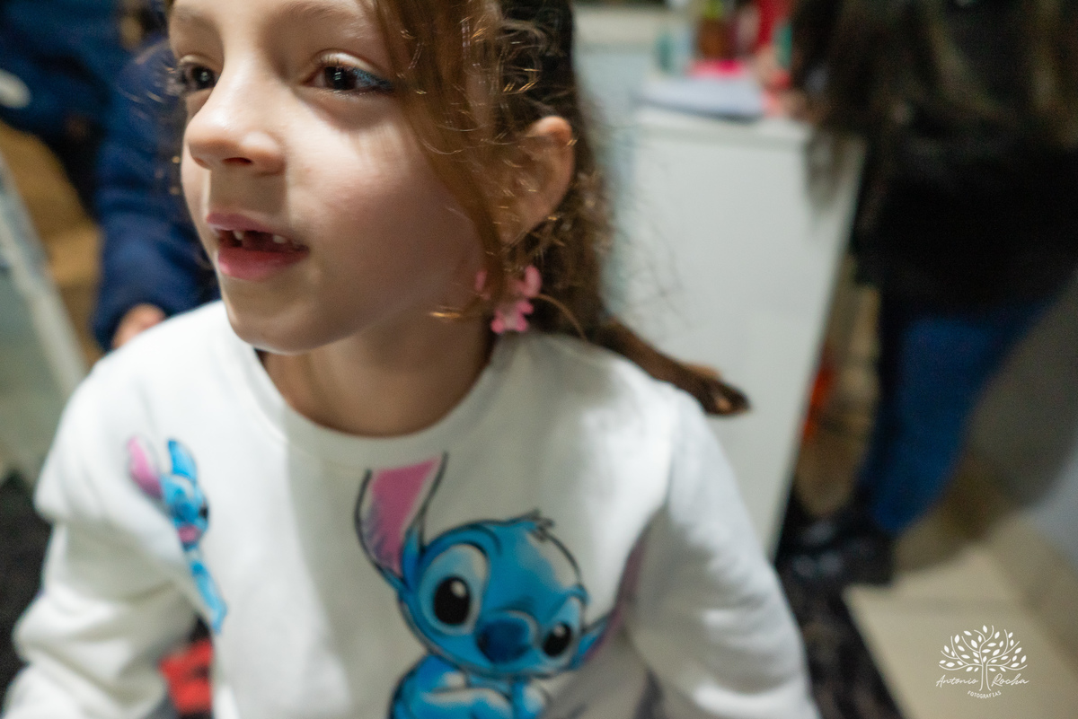 aniversário-Sophia-fotógrafa-crescimento-família-amigos-alegria-carisma-menina encantadora-ginasta- atividade física-premiações-falta de energia elétrica-festa-improviso-diversão-parabéns-Antonio Rocha Fotografias-Pelotas-Stich