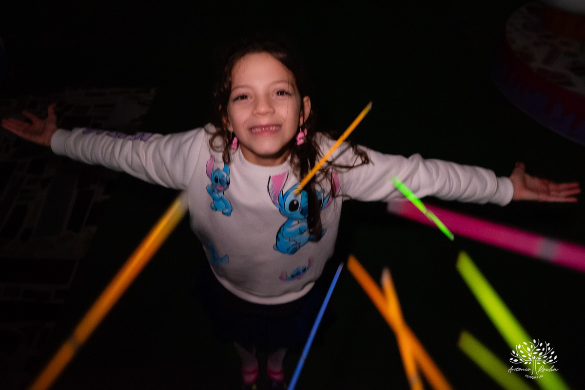 aniversário-Sophia-fotógrafa-crescimento-família-amigos-alegria-carisma-menina encantadora-ginasta- atividade física-premiações-falta de energia elétrica-festa-improviso-diversão-parabéns-Antonio Rocha Fotografias-Pelotas-Stich