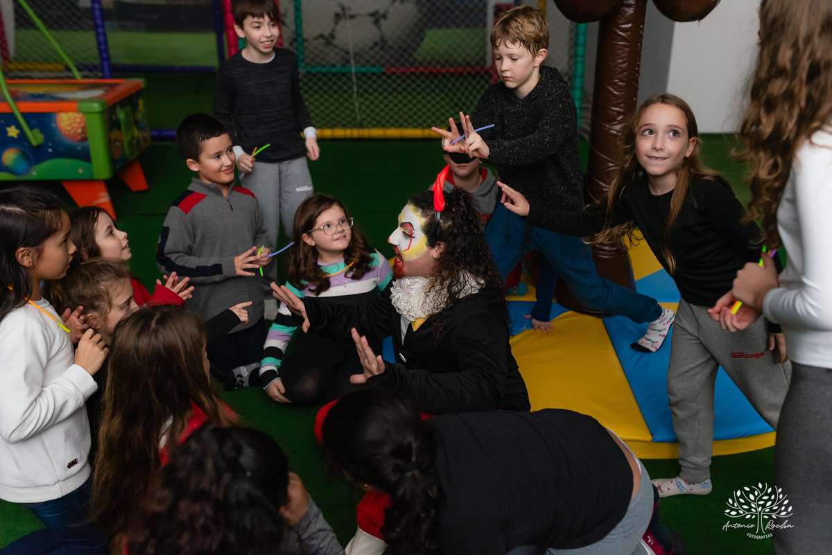 aniversário-Sophia-fotógrafa-crescimento-família-amigos-alegria-carisma-menina encantadora-ginasta- atividade física-premiações-falta de energia elétrica-festa-improviso-diversão-parabéns-Antonio Rocha Fotografias-Pelotas-Stich