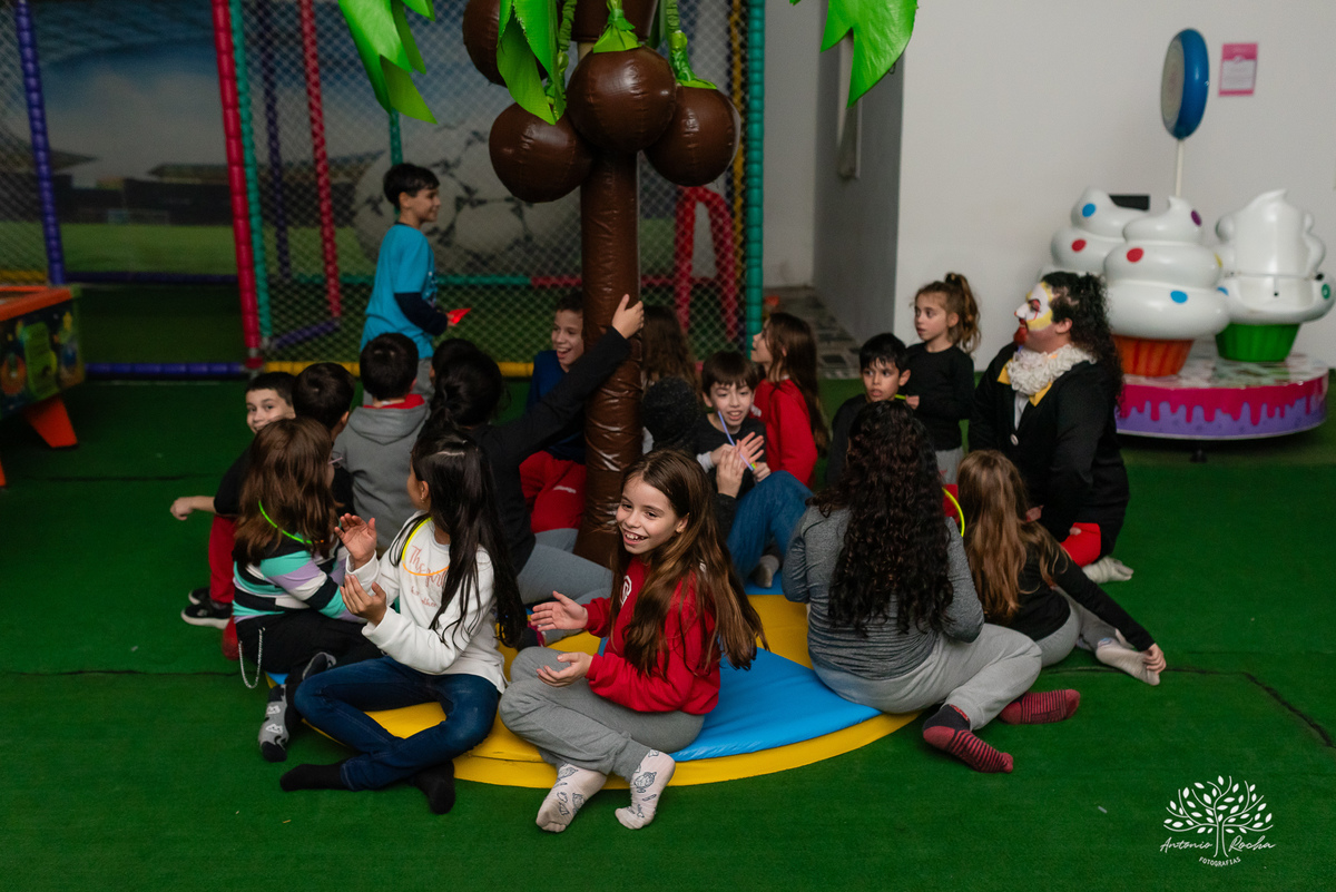 aniversário-Sophia-fotógrafa-crescimento-família-amigos-alegria-carisma-menina encantadora-ginasta- atividade física-premiações-falta de energia elétrica-festa-improviso-diversão-parabéns-Antonio Rocha Fotografias-Pelotas-Stich