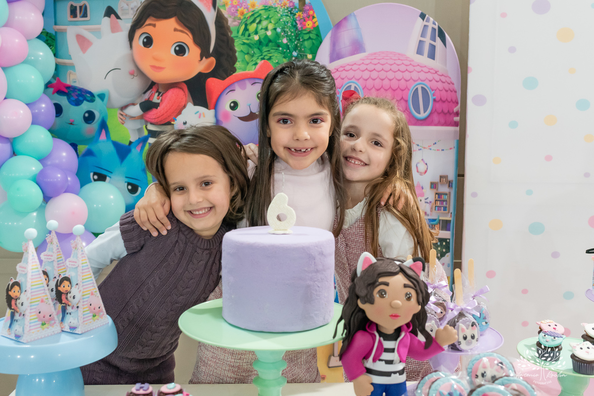 Fotografia-Aniversário infantil-6 anos-Festa-Fotógrafo de eventos-Fotógrafo infantil-Registros de festa-Decoração de aniversário-bolo-Casa Mágica da Gabi-Brincadeiras infantis-Show do Parabéns-Antonio Rocha Fotografias-Fotografia de crianças-Pelotas