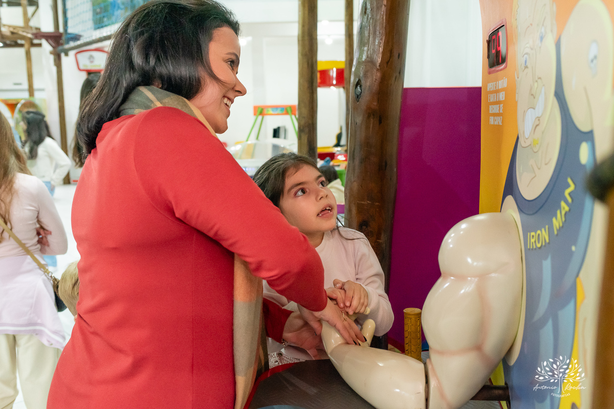 Fotografia-Aniversário infantil-6 anos-Festa-Fotógrafo de eventos-Fotógrafo infantil-Registros de festa-Decoração de aniversário-bolo-Casa Mágica da Gabi-Brincadeiras infantis-Show do Parabéns-Antonio Rocha Fotografias-Fotografia de crianças-Pelotas