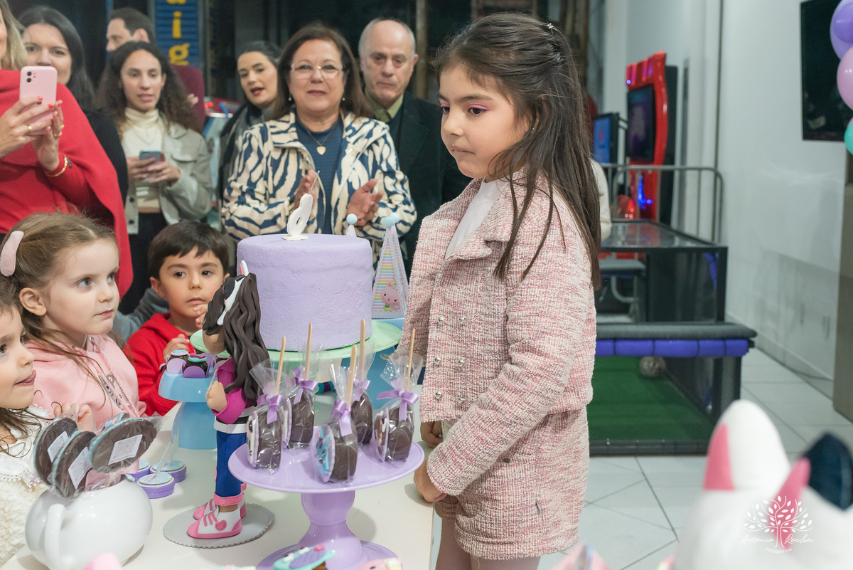 Fotografia-Aniversário infantil-6 anos-Festa-Fotógrafo de eventos-Fotógrafo infantil-Registros de festa-Decoração de aniversário-bolo-Casa Mágica da Gabi-Brincadeiras infantis-Show do Parabéns-Antonio Rocha Fotografias-Fotografia de crianças-Pelotas