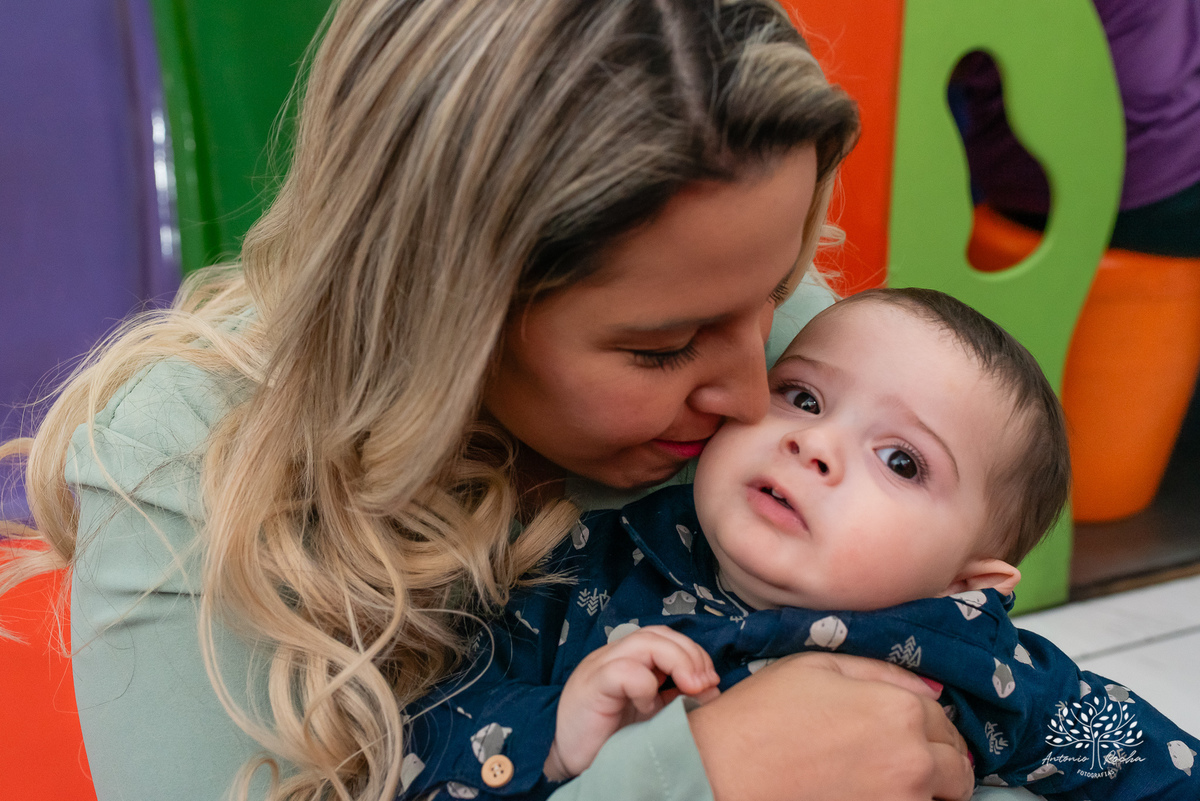 1 ano-Murilo-irmãozinho-Luiza-filho mais novo-pequeno príncipe-fofura-família-amigos-Lulu - alegria - carinho - salão - brinquedos - tobogã - mamãe – Parabéns- fraternal-amor-cliques-Antonio Rocha Fotografias-Pelotas