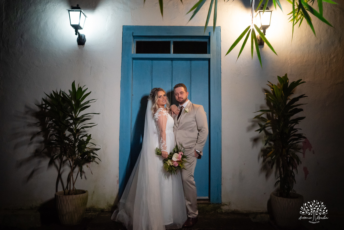 cerimônia-casamento-Priscila e Gustavo-entrada do filho-noivo emocionado-noiva deslumbrante-troca de votos-autenticidade dos noivos-chuva de arroz-ensaio pós-cerimônia-recepção-festa-energia vibrante-Antonio Rocha Fotografias-Pelotas