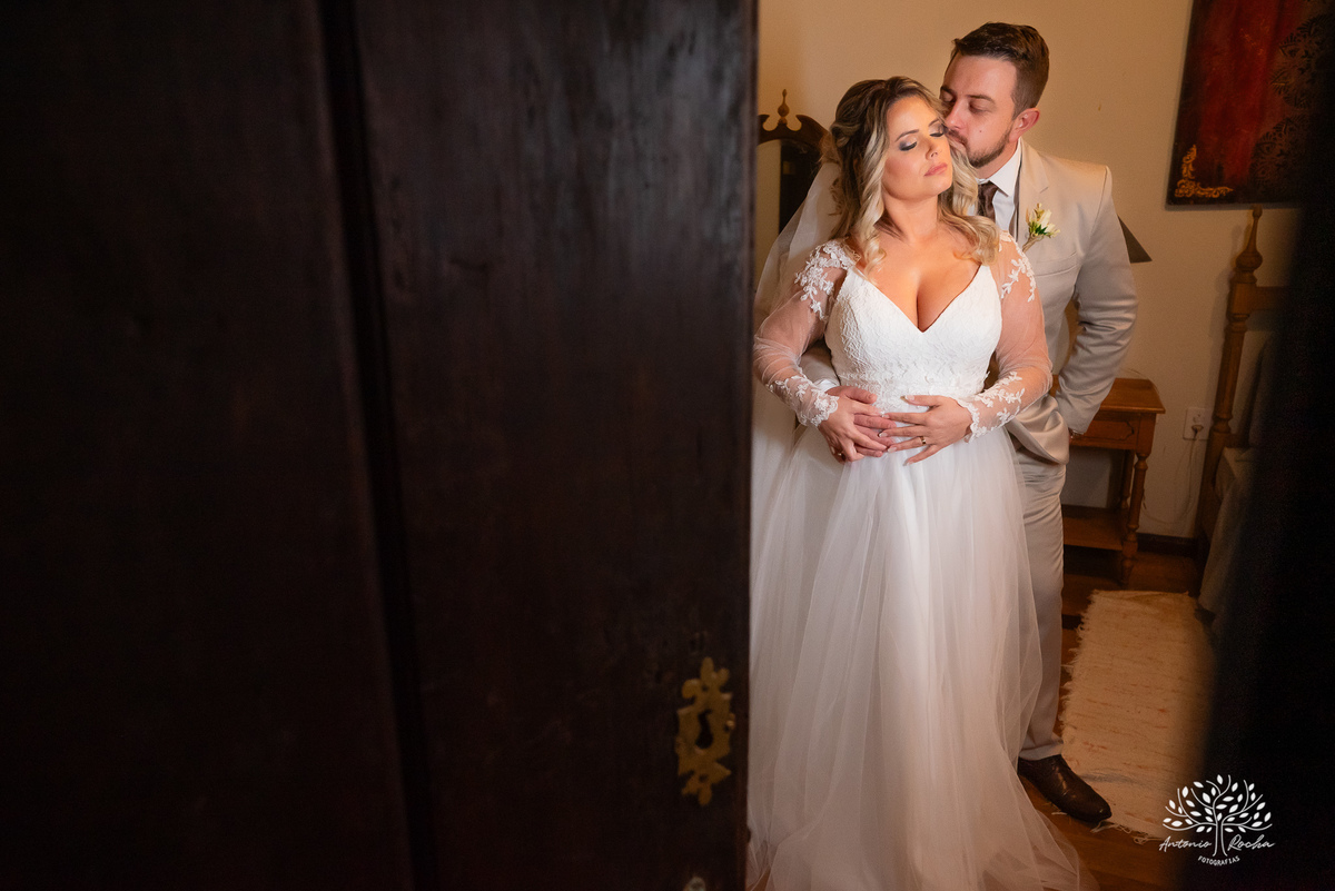 cerimônia-casamento-Priscila e Gustavo-entrada do filho-noivo emocionado-noiva deslumbrante-troca de votos-autenticidade dos noivos-chuva de arroz-ensaio pós-cerimônia-recepção-festa-energia vibrante-Antonio Rocha Fotografias-Pelotas