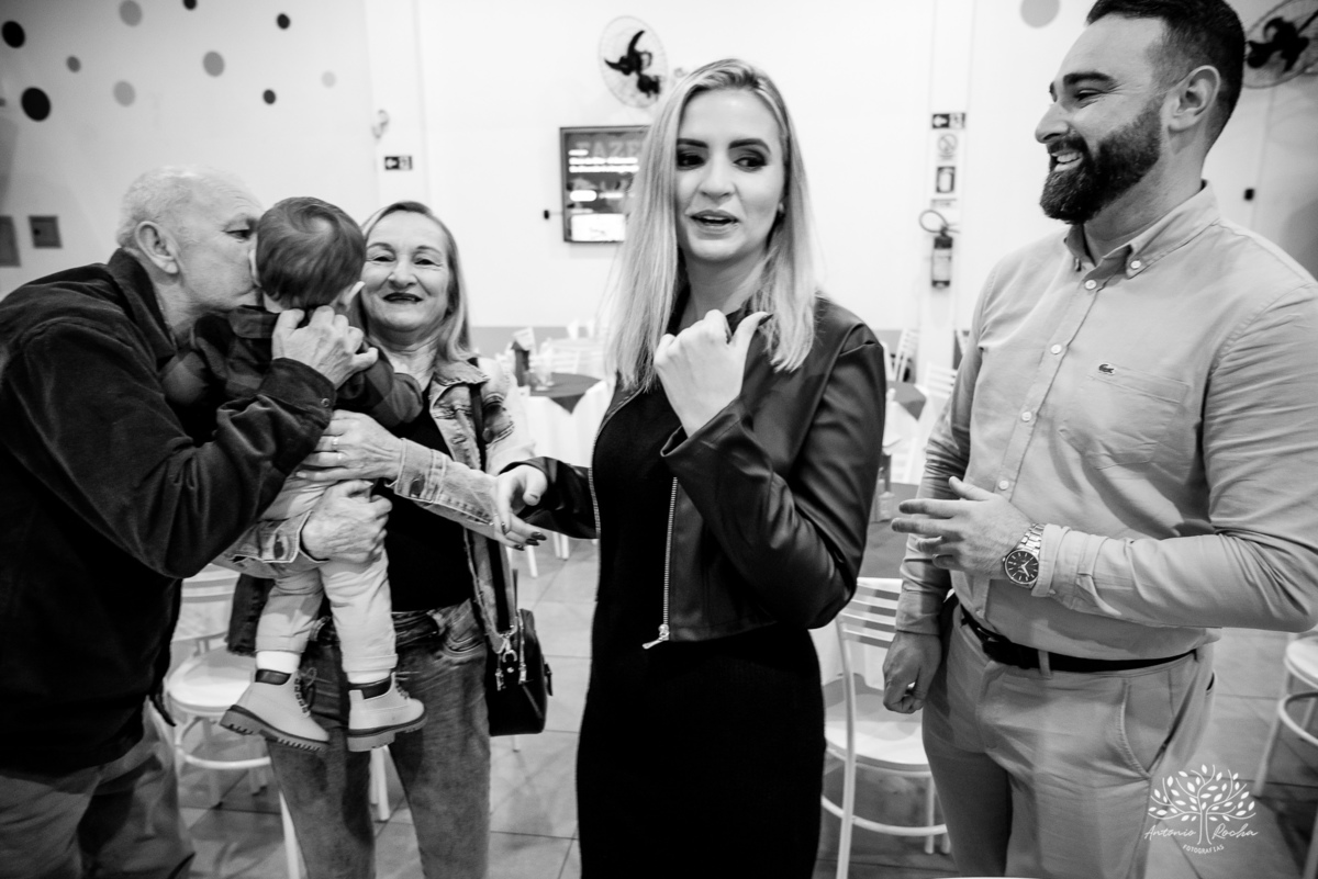 primeiro aninho-fazendinha-fotógrafo de festa infantil-fotos de família-salão Loly Pop-playground-parabéns-registros fotográficos-dia especial-cliques do aniversário-festa colorida e alegre-fotografia espontânea-Antonio Rocha Fotografias-Pelotas