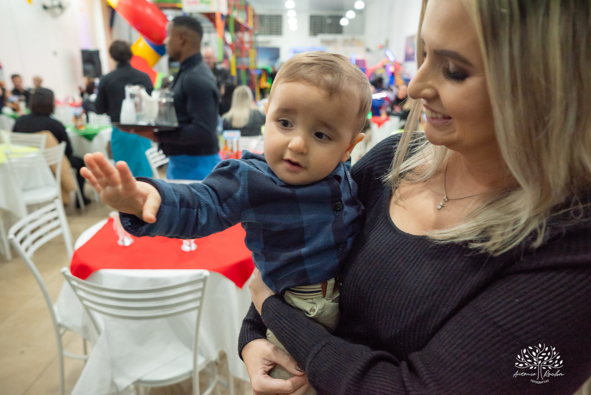 primeiro aninho-fazendinha-fotógrafo de festa infantil-fotos de família-salão Loly Pop-playground-parabéns-registros fotográficos-dia especial-cliques do aniversário-festa colorida e alegre-fotografia espontânea-Antonio Rocha Fotografias-Pelotas