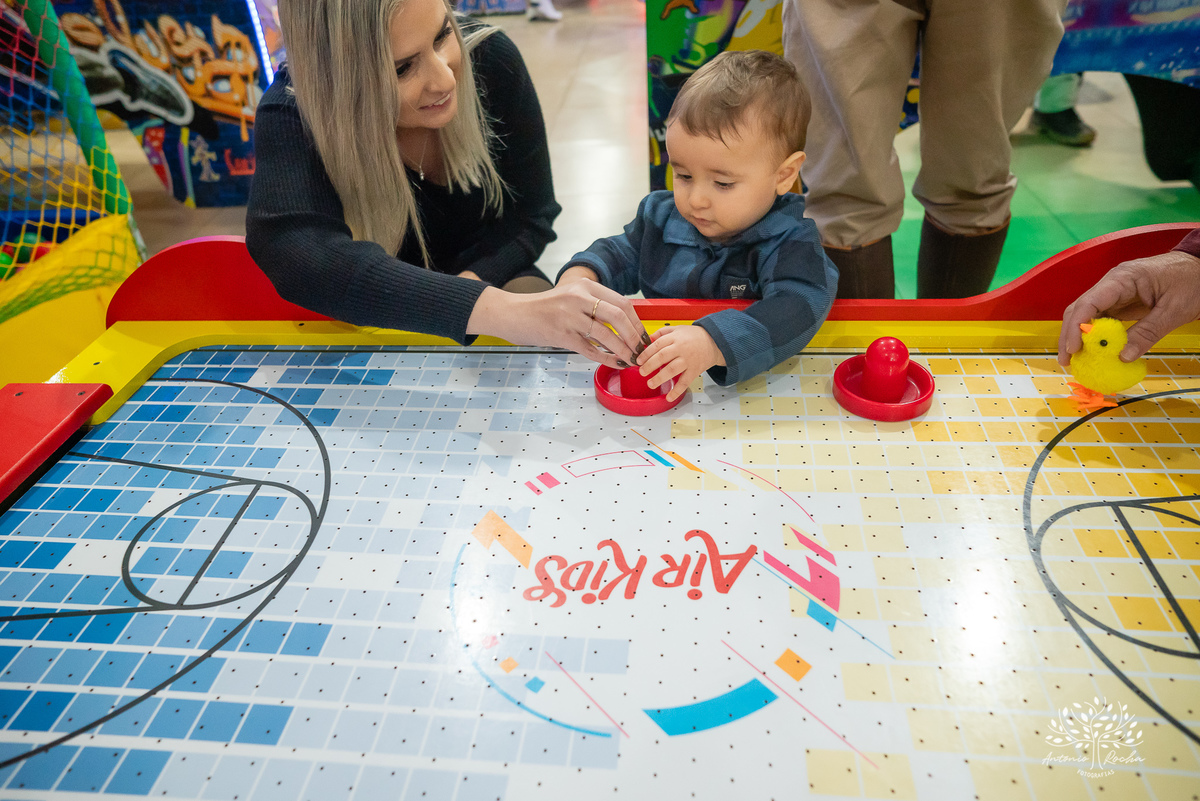 primeiro aninho-fazendinha-fotógrafo de festa infantil-fotos de família-salão Loly Pop-playground-parabéns-registros fotográficos-dia especial-cliques do aniversário-festa colorida e alegre-fotografia espontânea-Antonio Rocha Fotografias-Pelotas