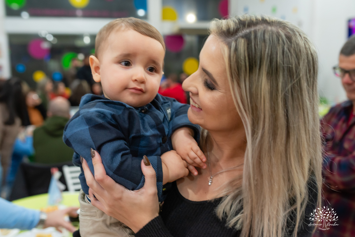 primeiro aninho-fazendinha-fotógrafo de festa infantil-fotos de família-salão Loly Pop-playground-parabéns-registros fotográficos-dia especial-cliques do aniversário-festa colorida e alegre-fotografia espontânea-Antonio Rocha Fotografias-Pelotas