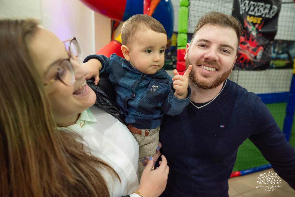 primeiro aninho-fazendinha-fotógrafo de festa infantil-fotos de família-salão Loly Pop-playground-parabéns-registros fotográficos-dia especial-cliques do aniversário-festa colorida e alegre-fotografia espontânea-Antonio Rocha Fotografias-Pelotas