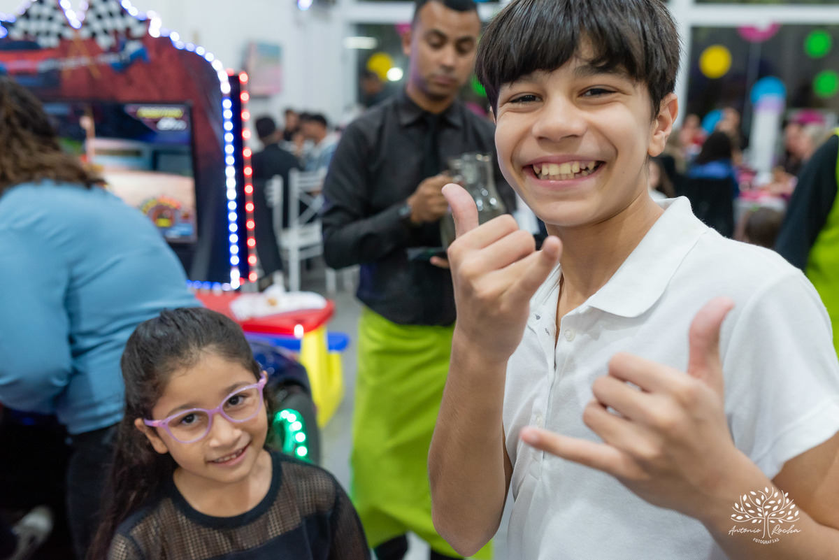 Festa de aniversário-Esther-Enrolados-princesa-aniversário infantil-fotografia de festa-mesa do bolo-playground-brincadeiras infantis-cabra-cega-espontaneidade-fotografia profissional- Loly Pop-Pelotas-Antonio Rocha Fotografias
