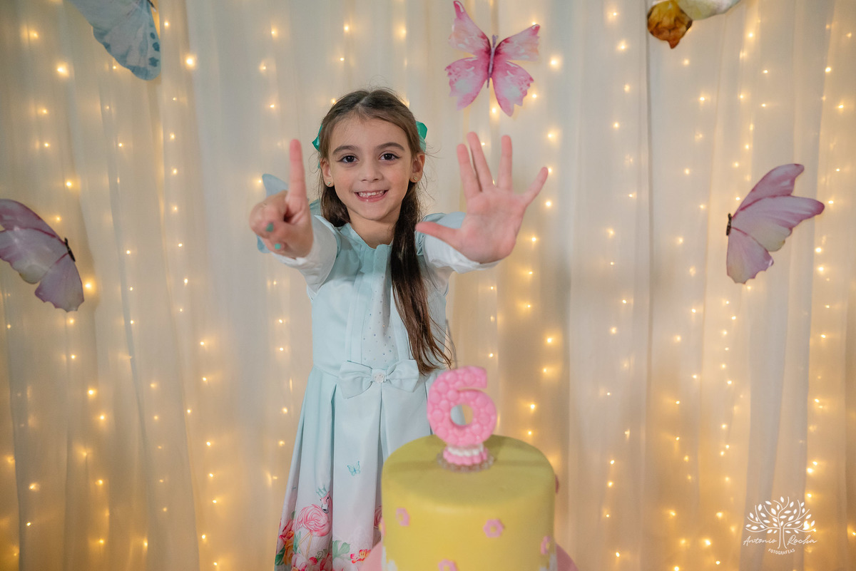 aniversário - festa infantil - brincadeiras - palhaça Tilika - diversão - pular corda - pinturas faciais - dança das cadeiras-mesa do bolo-playground- parabéns-primos-celebração-fotos especiais-Pelotas-Antonio Rocha Fotografias-Cliff Kids