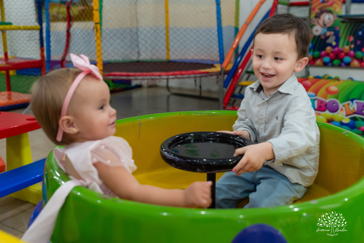 primeiro aninho-Emanuelly-caçula-Benjamin-Lucas-Franciele- sorriso lindo-decoração Minnie Mouse-roda gigante kids -parabéns-alegria- Antonio Rocha Fotografias-Pelotas-Loly Pop-Pelotas