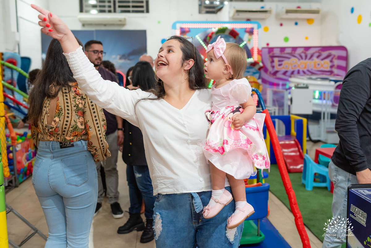 primeiro aninho-Emanuelly-caçula-Benjamin-Lucas-Franciele- sorriso lindo-decoração Minnie Mouse-roda gigante kids -parabéns-alegria- Antonio Rocha Fotografias-Pelotas-Loly Pop-Pelotas