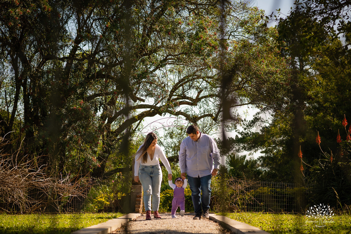 ensaio de um aninho-ensaio infantil - ensaio pré-festa - Sítio Águas Claras - Monte Bonito - fotografia de família -ensaio com pais e filhos - ensaio de gestação - Santiago - Laura - irmãos em ensaio fotográfico - Antônio Rocha Fotografias - pelotas