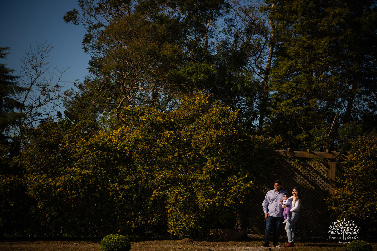 ensaio de um aninho-ensaio infantil - ensaio pré-festa - Sítio Águas Claras - Monte Bonito - fotografia de família -ensaio com pais e filhos - ensaio de gestação - Santiago - Laura - irmãos em ensaio fotográfico - Antônio Rocha Fotografias - pelotas