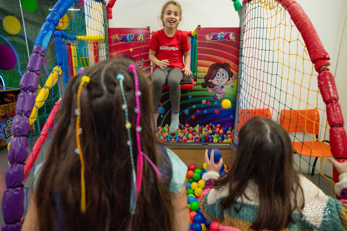 festa de aniversário - Caio 9 anos - fotógrafo de festas infantis - fotografia de aniversários - fotografia espontânea - família e amigos - crianças brincando - caras e bocas - riso fácil - Antonio Rocha Fotografias - fotos de família - Pelotas