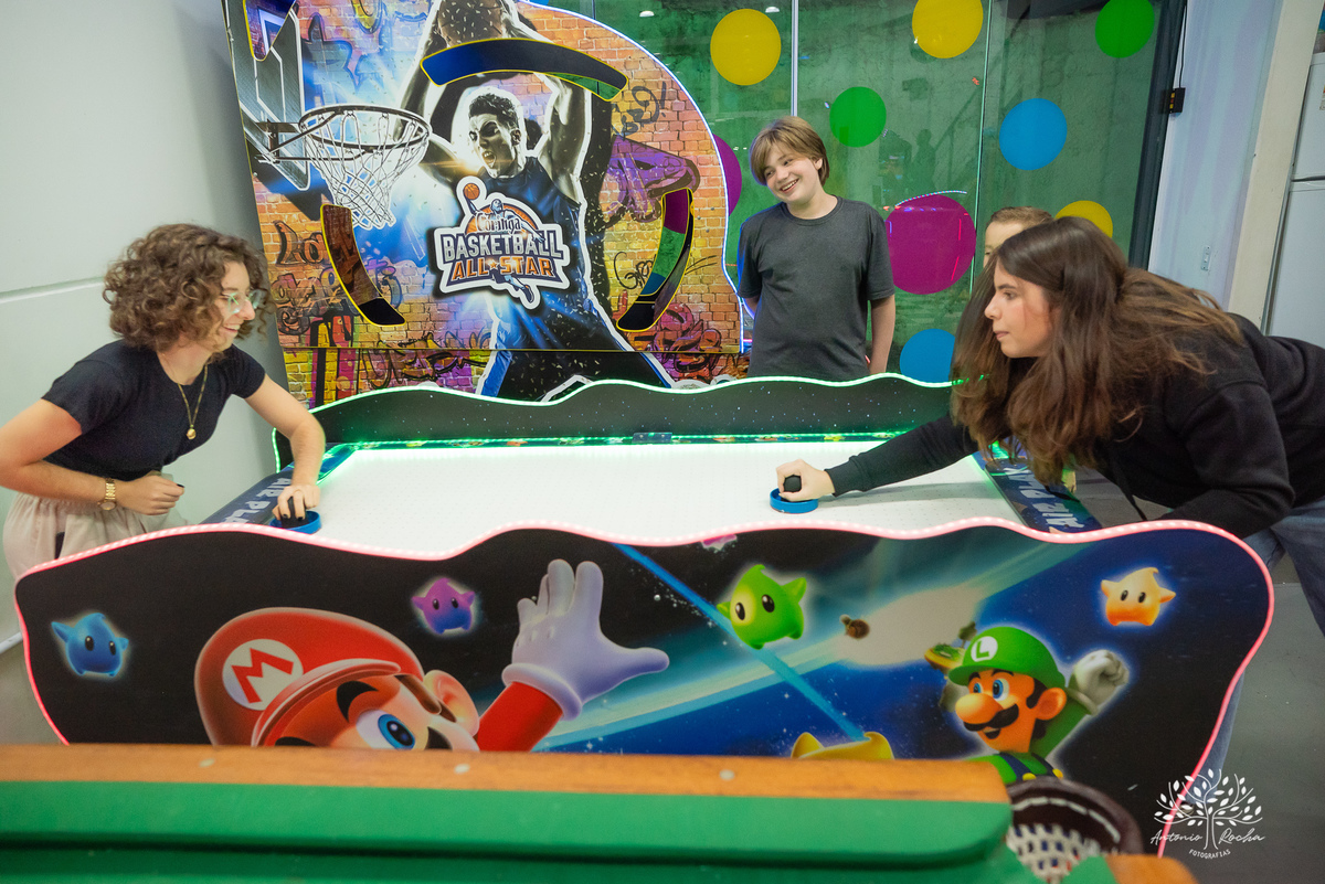 festa de aniversário - Caio 9 anos - fotógrafo de festas infantis - fotografia de aniversários - fotografia espontânea - família e amigos - crianças brincando - caras e bocas - riso fácil - Antonio Rocha Fotografias - fotos de família - Pelotas