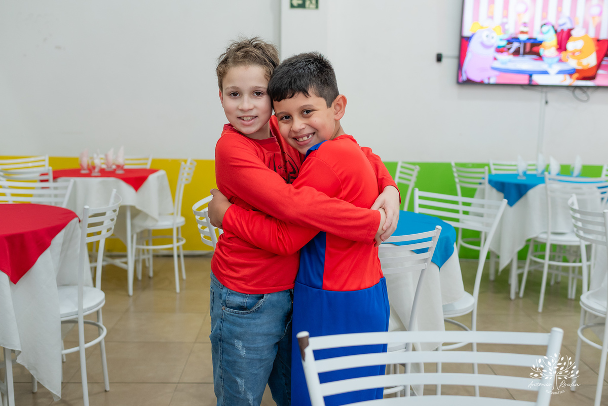 festa-de-aniversário - Super-Mário-Bross -cama elástica - Hoverboard - diversão - alegria - celebração - amigos - família - gratidão - confiança - fotografia - decoração-temática – Loly Pop - Antonio-Rocha-Fotografias-Pelotas