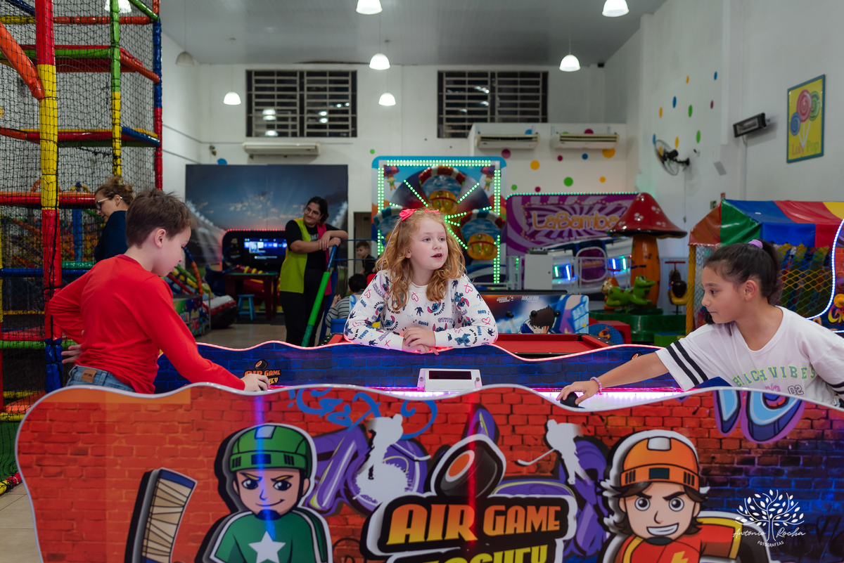 festa-de-aniversário - Super-Mário-Bross -cama elástica - Hoverboard - diversão - alegria - celebração - amigos - família - gratidão - confiança - fotografia - decoração-temática – Loly Pop - Antonio-Rocha-Fotografias-Pelotas