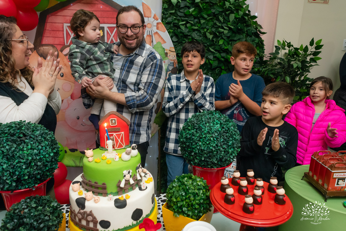 Primeiro aninho do Heitor - família - casamento - Lizi - Pedro - cerimônia civil - cerimônia religiosa - área jurídica - ensaio profissional - luz - amor - felicidade - memórias - fotos - inesquecível - Antonio Rocha Fotografias - tio Antonio-Pelotas