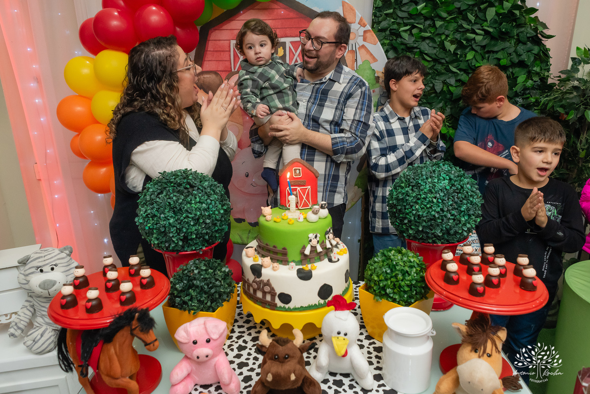 Primeiro aninho do Heitor - família - casamento - Lizi - Pedro - cerimônia civil - cerimônia religiosa - área jurídica - ensaio profissional - luz - amor - felicidade - memórias - fotos - inesquecível - Antonio Rocha Fotografias - tio Antonio-Pelotas