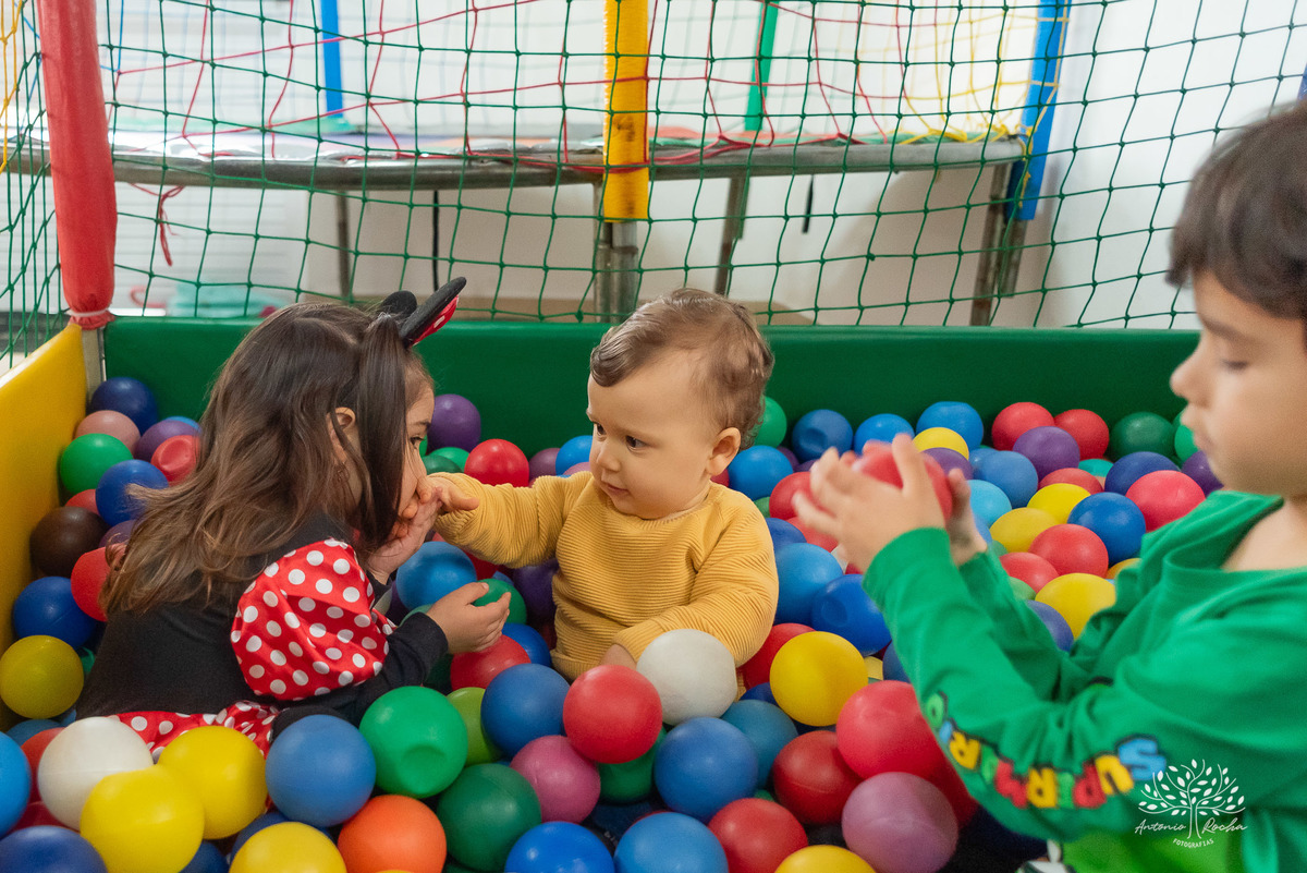 Fotografia infantil - 3 anos - Minnie - Ensaios fotográficos - Primeira infância - Churrasco de aniversário - Comemoração intimista - Fotógrafo profissional - Festas de aniversário - Fotografia de família - Antonio Rocha Fotografias - Pelotas