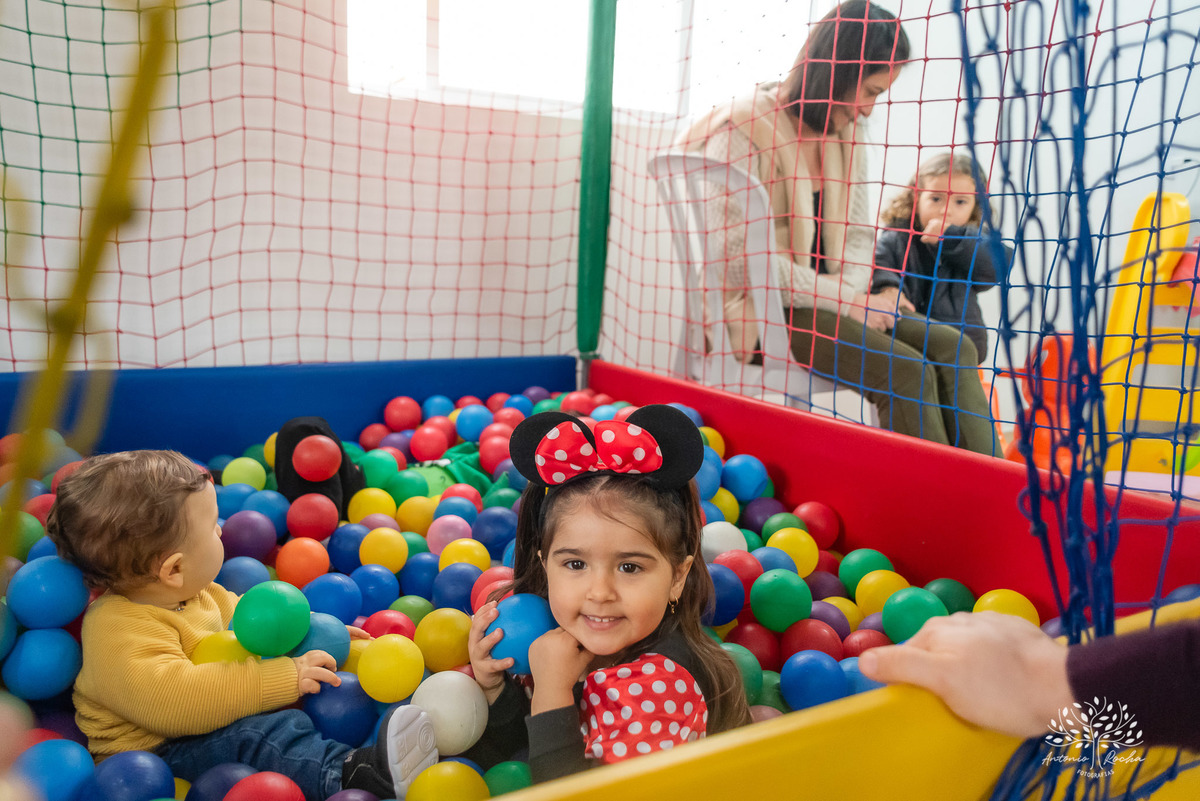 Fotografia infantil - 3 anos - Minnie - Ensaios fotográficos - Primeira infância - Churrasco de aniversário - Comemoração intimista - Fotógrafo profissional - Festas de aniversário - Fotografia de família - Antonio Rocha Fotografias - Pelotas