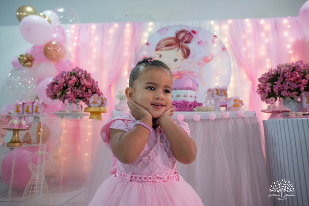 bailarina - Mellany - festa de aniversário - 3 anos - decoração - mesa de bolo - - riso - playground - parabéns - boas vibrações - docinhos - família - confiança - registros especiais - Antonio Rocha Fotografias-Pelotas-Cliff Kids