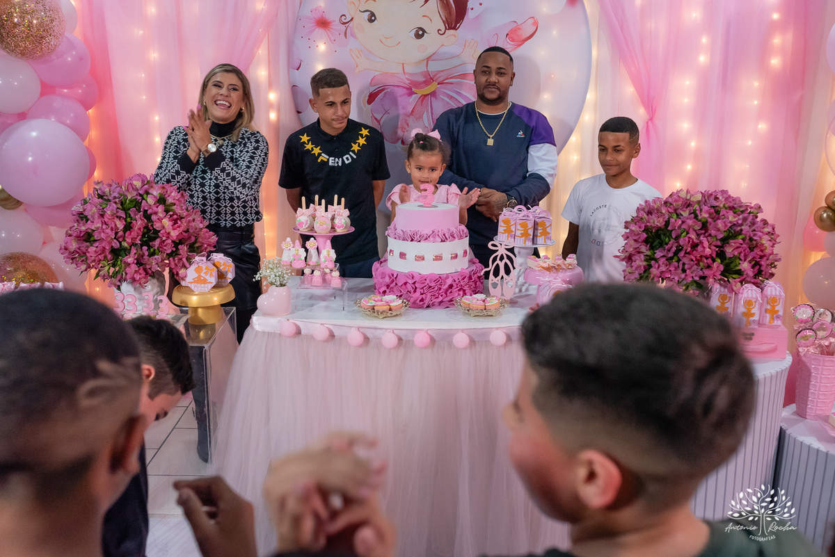 bailarina - Mellany - festa de aniversário - 3 anos - decoração - mesa de bolo - - riso - playground - parabéns - boas vibrações - docinhos - família - confiança - registros especiais - Antonio Rocha Fotografias-Pelotas-Cliff Kids