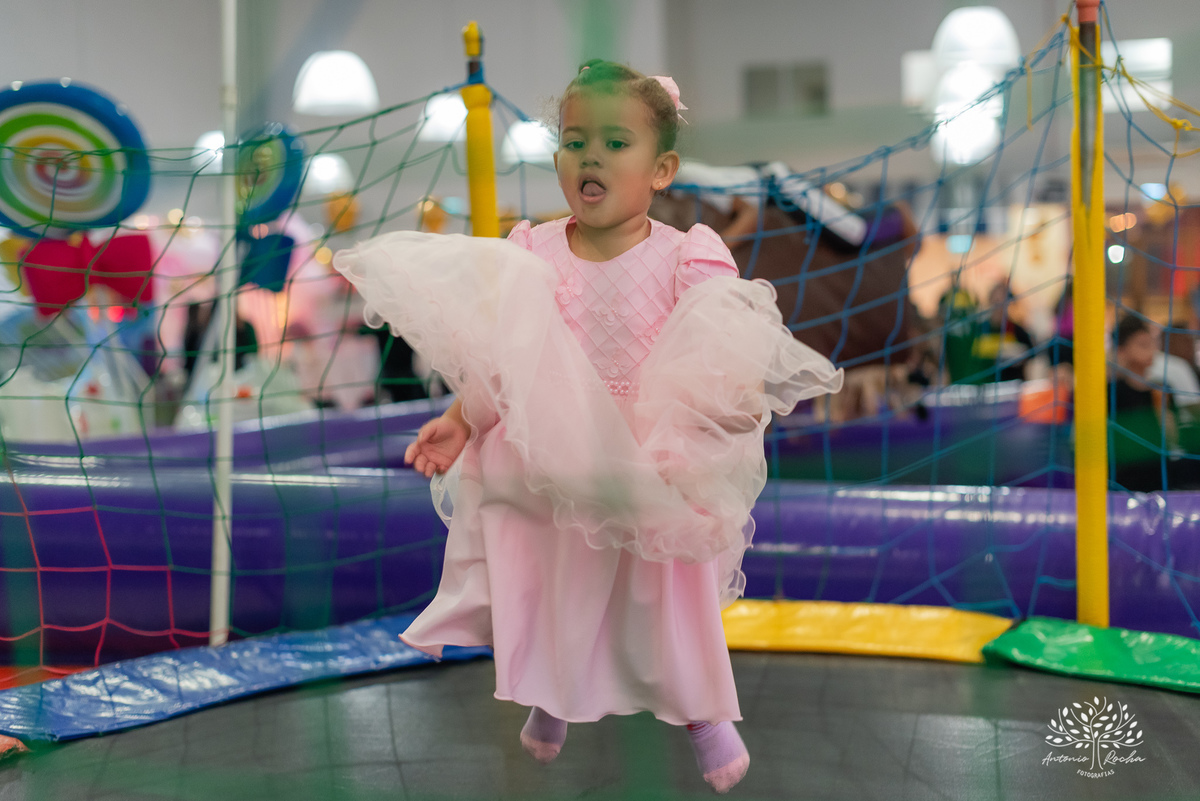 bailarina - Mellany - festa de aniversário - 3 anos - decoração - mesa de bolo - - riso - playground - parabéns - boas vibrações - docinhos - família - confiança - registros especiais - Antonio Rocha Fotografias-Pelotas-Cliff Kids