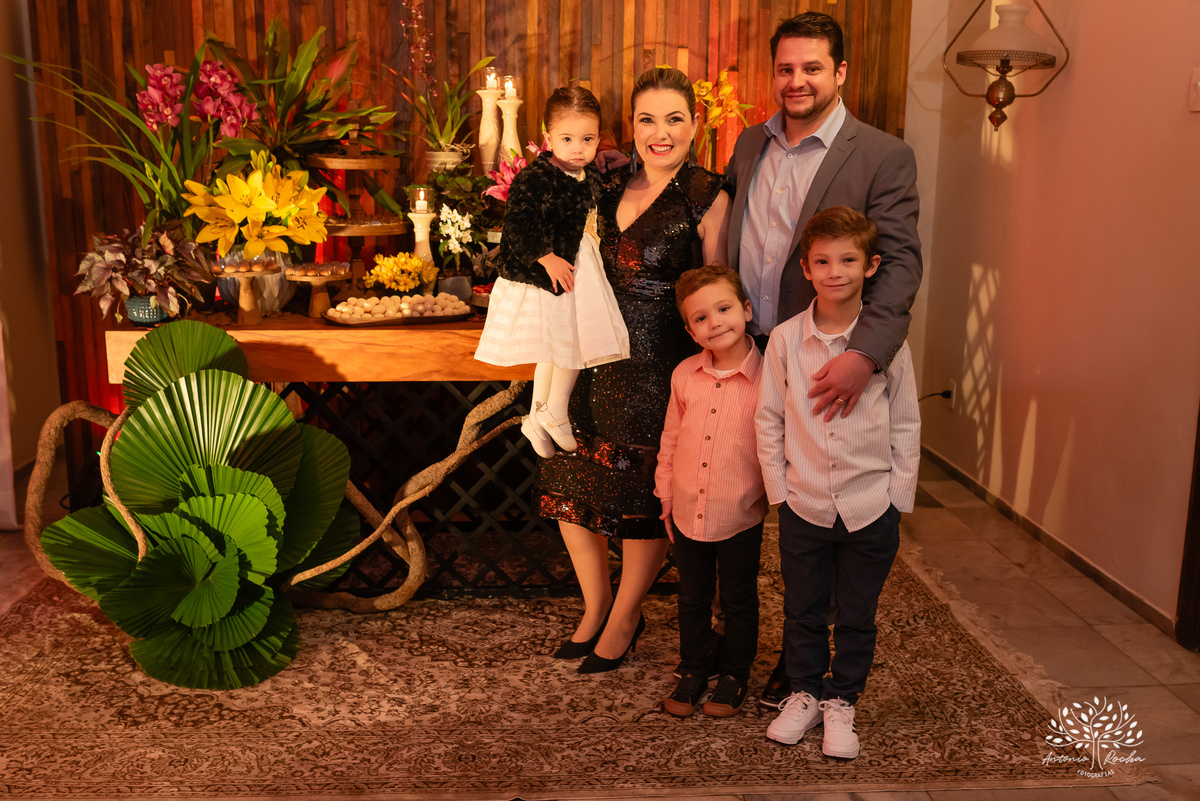 40 Anos - Luciana Cunha - Comemorar - Amigos - Familiares - Clube Dunas - Pelotas - Dra. Luciana Cunha - Jukebox - Músicas Atuais - Clássicos dos Anos 90 - Dançaram - Vida - Fotografia - Sorriso - Abraço -  Fotos - Emoções - Antonio Rocha Fotografias