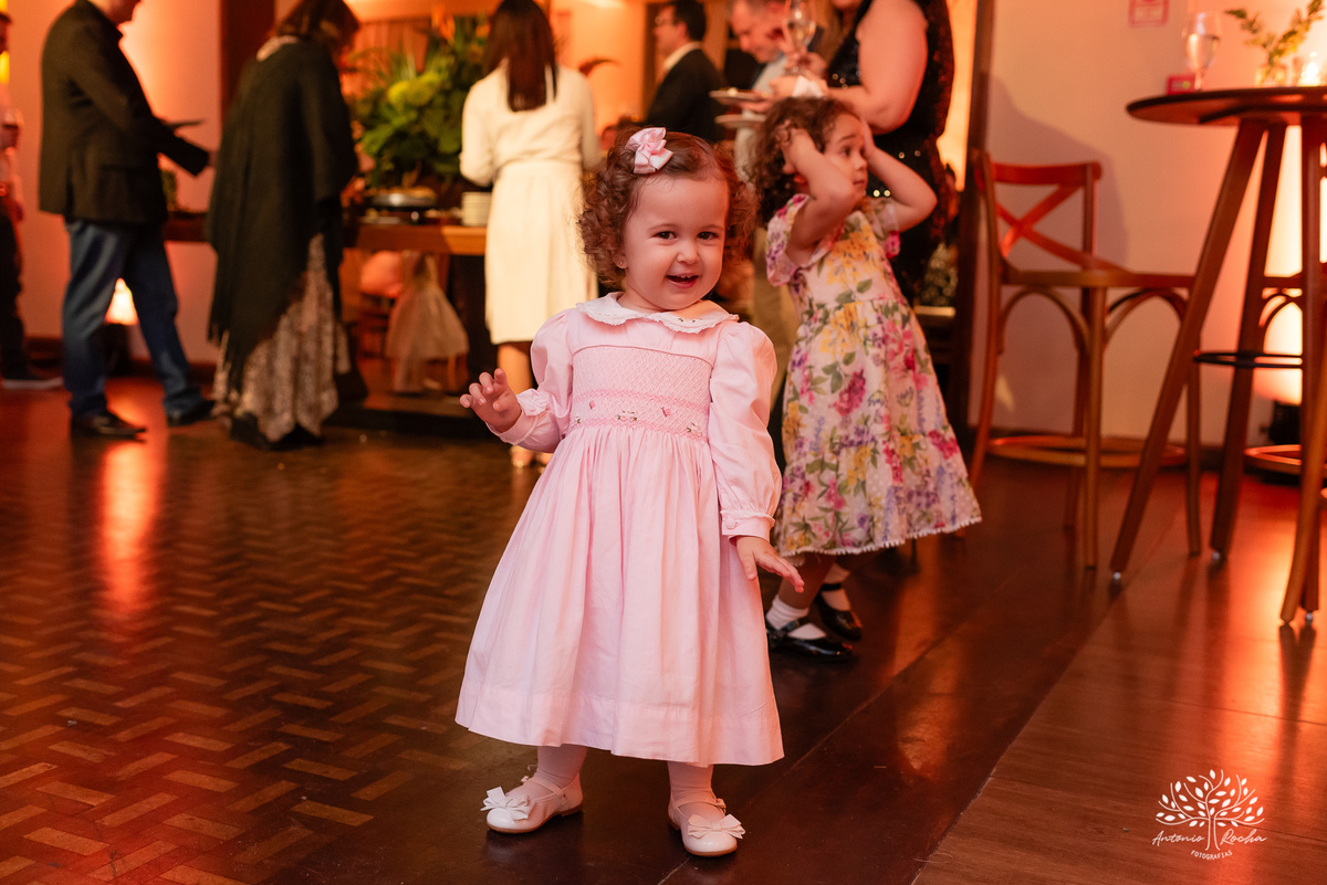 40 Anos - Luciana Cunha - Comemorar - Amigos - Familiares - Clube Dunas - Pelotas - Dra. Luciana Cunha - Jukebox - Músicas Atuais - Clássicos dos Anos 90 - Dançaram - Vida - Fotografia - Sorriso - Abraço -  Fotos - Emoções - Antonio Rocha Fotografias