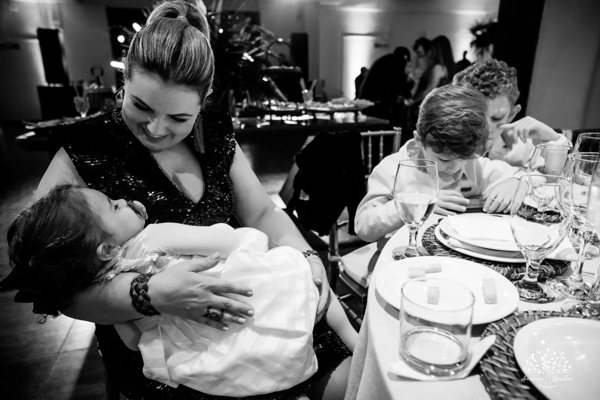 40 Anos - Luciana Cunha - Comemorar - Amigos - Familiares - Clube Dunas - Pelotas - Dra. Luciana Cunha - Jukebox - Músicas Atuais - Clássicos dos Anos 90 - Dançaram - Vida - Fotografia - Sorriso - Abraço -  Fotos - Emoções - Antonio Rocha Fotografias