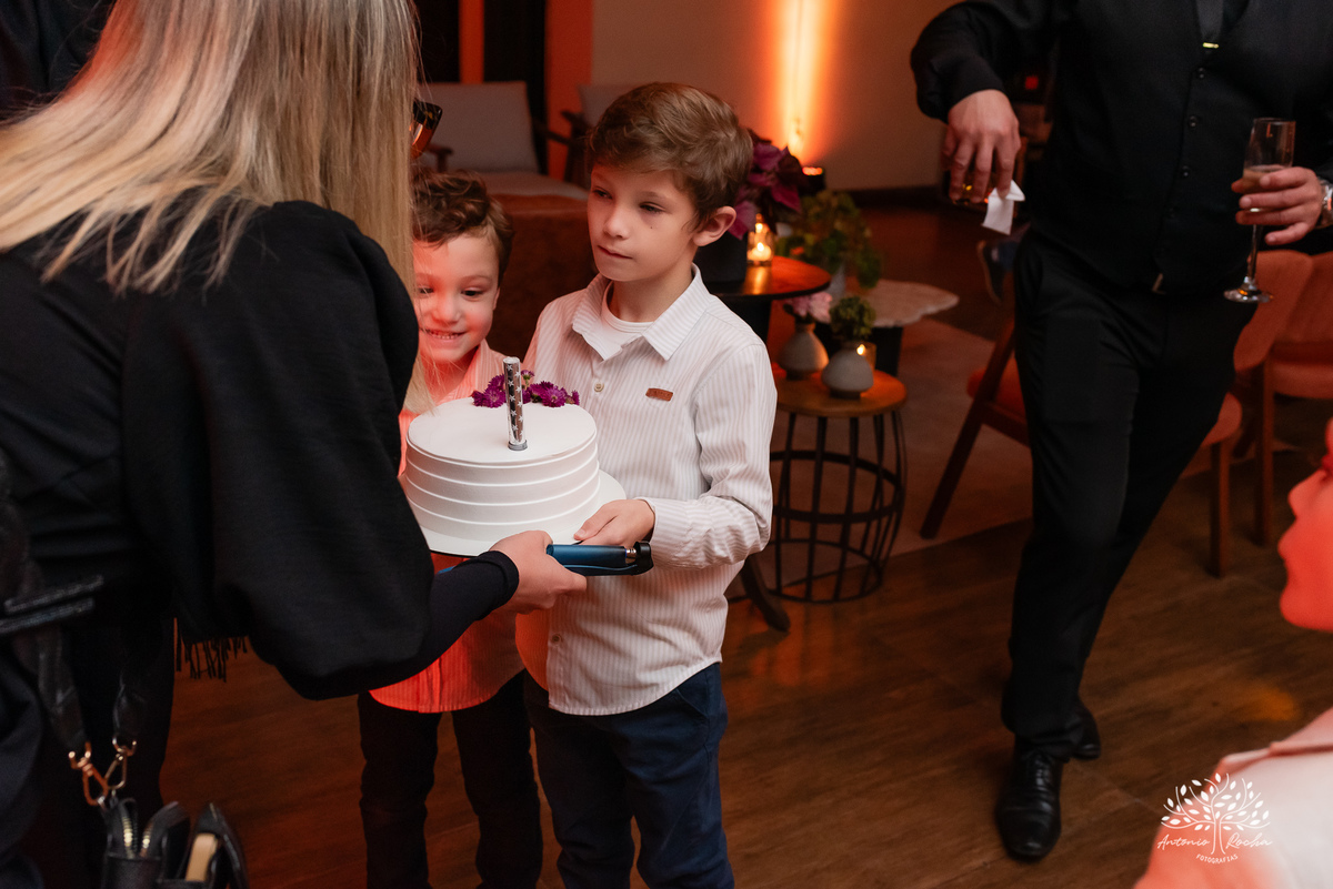 40 Anos - Luciana Cunha - Comemorar - Amigos - Familiares - Clube Dunas - Pelotas - Dra. Luciana Cunha - Jukebox - Músicas Atuais - Clássicos dos Anos 90 - Dançaram - Vida - Fotografia - Sorriso - Abraço -  Fotos - Emoções - Antonio Rocha Fotografias