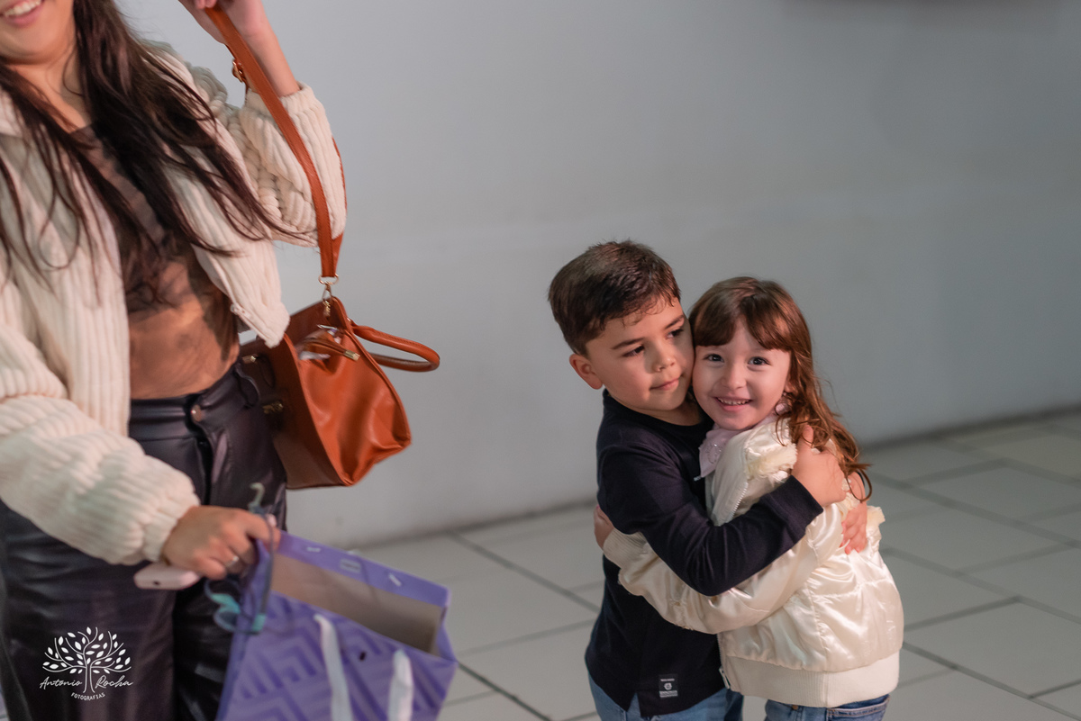 aniversário infantil - festa de aniversário - fotografia infantil - ensaio fotográfico - fotógrafo profissional - diversão no playground - fotos com os convidados - registro de momentos - confiança no fotógrafo - Antonio Rocha Fotografias-Pelotas