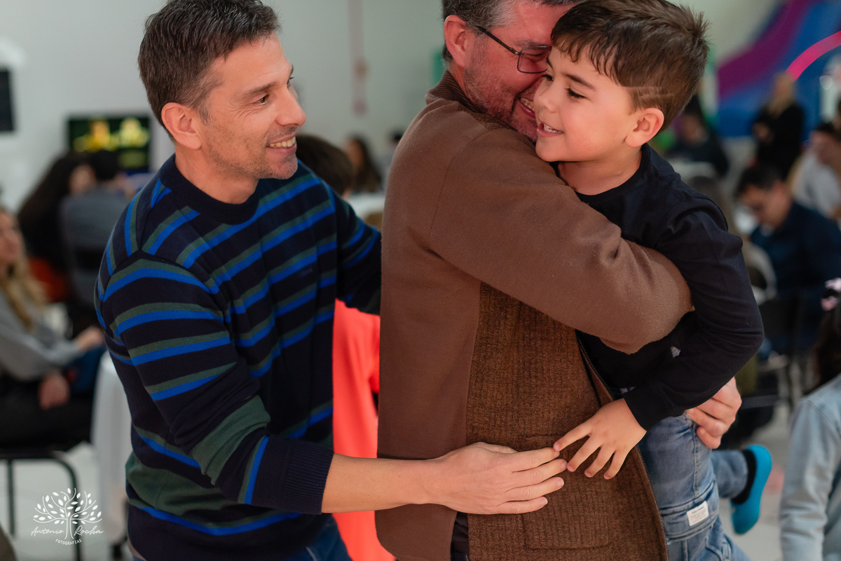 aniversário infantil - festa de aniversário - fotografia infantil - ensaio fotográfico - fotógrafo profissional - diversão no playground - fotos com os convidados - registro de momentos - confiança no fotógrafo - Antonio Rocha Fotografias-Pelotas