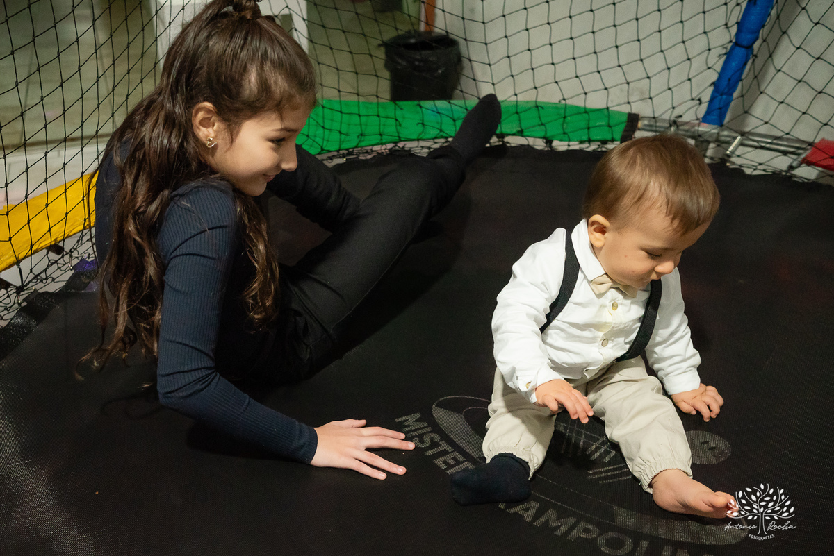 festa em dose dupla - Joaquim - Vicente - aniversário infantil - diversão - irmãos gêmeos - fofura - esperteza - sem sapato - brincadeiras - parabéns - animação - chuva de neve - abraços - carinho - memórias especiais - Antonio Rocha Fotografias-Pelotas