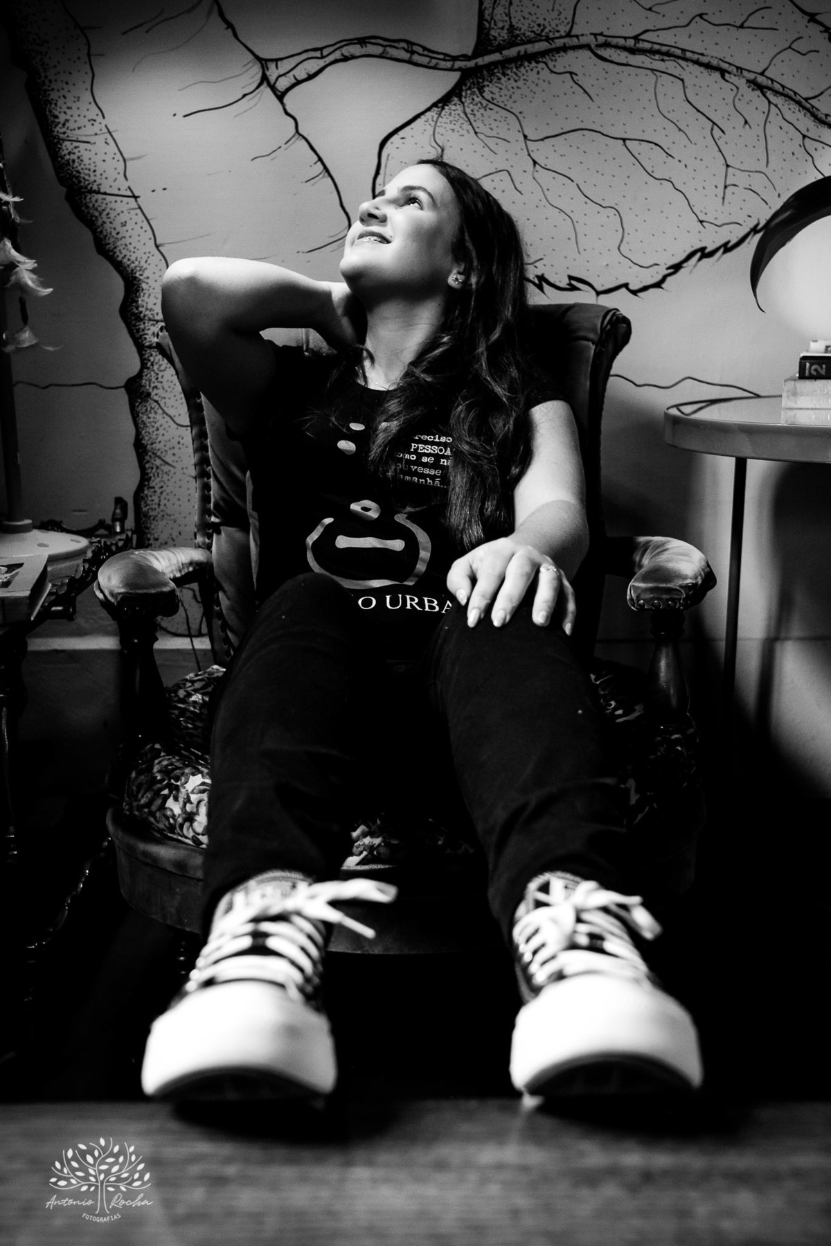 ensaio - pré-festa - 15 anos - debutante - Maitê - café Cúrcuma - risos - personalidade - Monte Bonito - raízes - essência - família - verdade - conexão - momentos únicos - preparação - festa - confiança - carinho - Antonio Rocha Fotografias