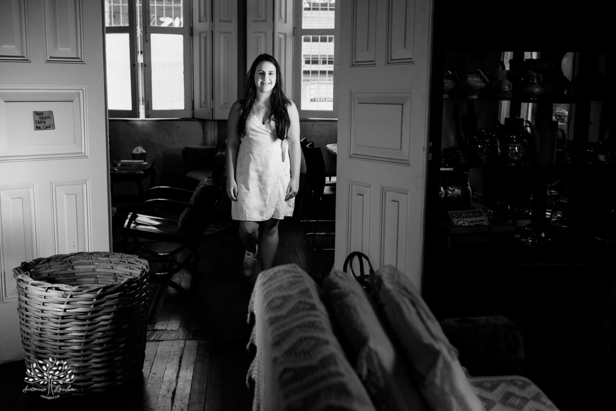 ensaio - pré-festa - 15 anos - debutante - Maitê - café Cúrcuma - risos - personalidade - Monte Bonito - raízes - essência - família - verdade - conexão - momentos únicos - preparação - festa - confiança - carinho - Antonio Rocha Fotografias